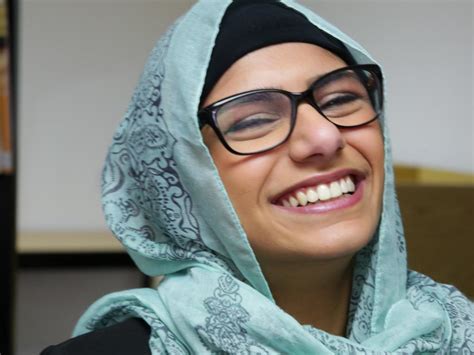 mia khalifa hijab